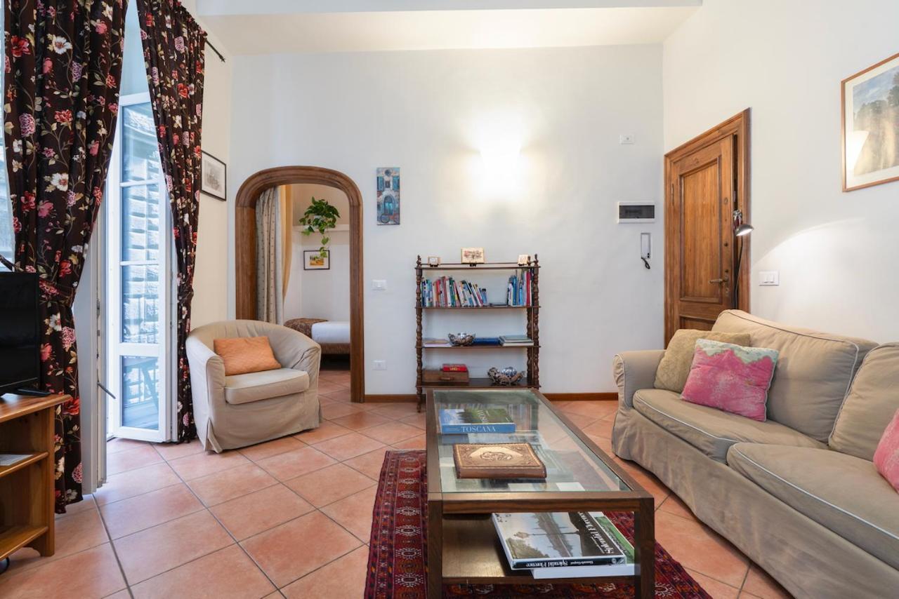 Leoni - Dolce Apartment Florence